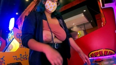 Slutty Amateur Flashing Her Big Boobs In The Backseat