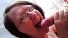 Amateur Mature enjoying cock